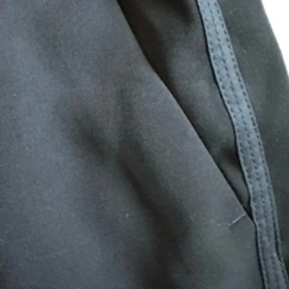 J. Crew Black Crepe Athletic style Mini skirt 8 - Picture 4 of 8